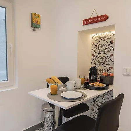 Lovelystay Classy And Charming Lisbon